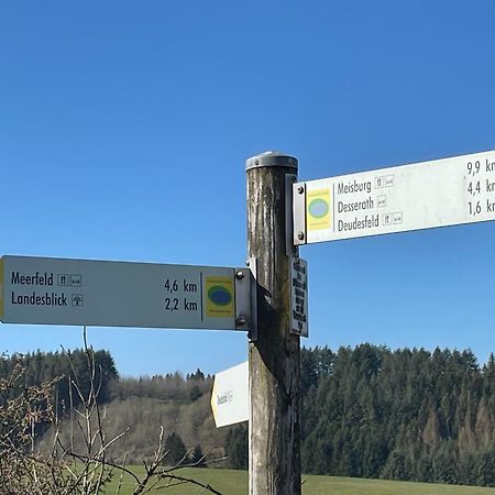 Pension Zur Quelle Deudesfeld Buitenkant foto